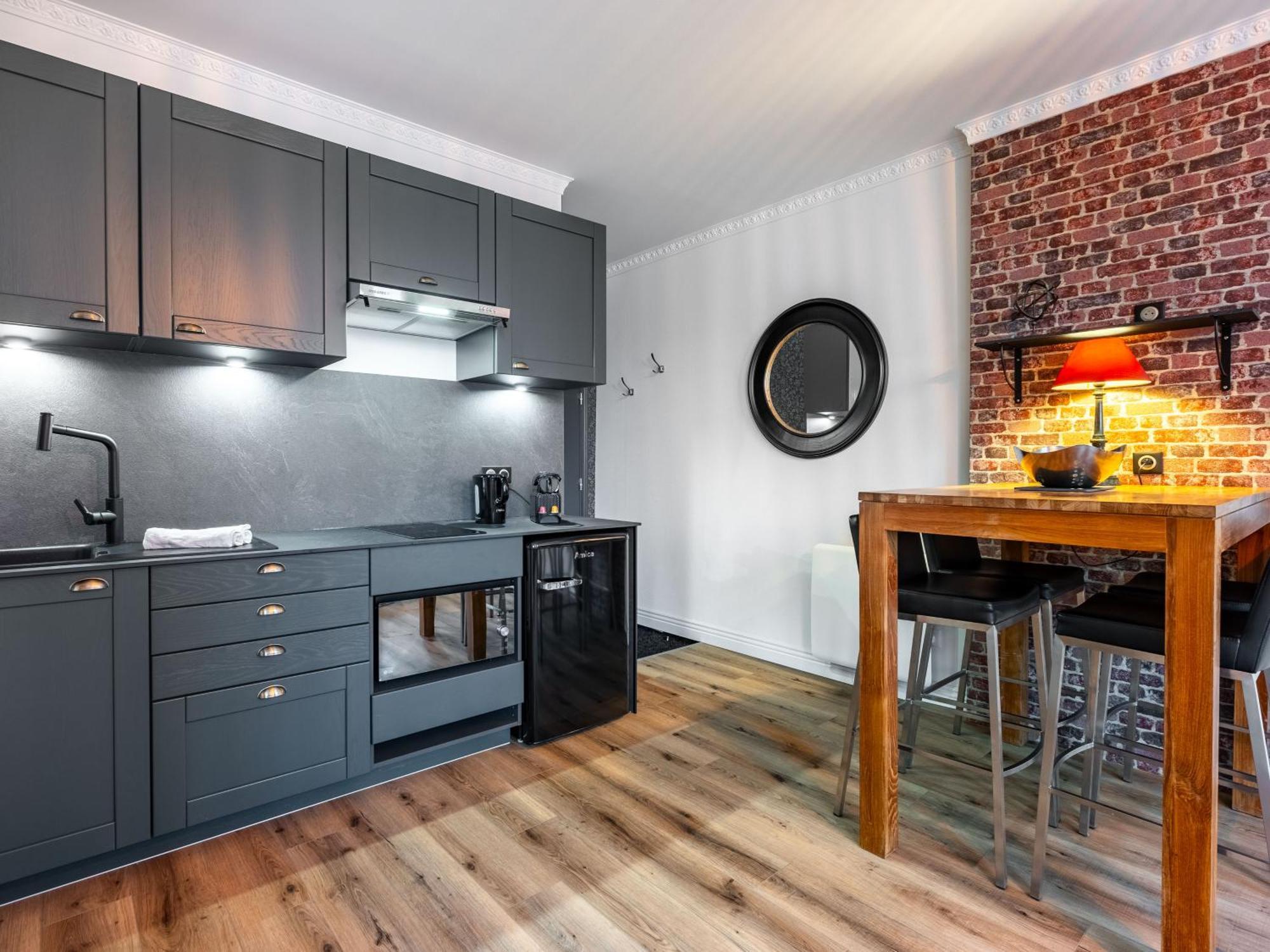 Le Relais Ducal - Appartements D'Hotes Vieille Ville Nancy Eksteriør bilde